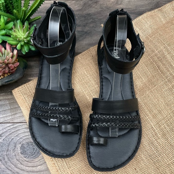 SOLD ⛔️ NEW Born Feon Toe Loop Gladiator Sandal Black - Picture 2 of 11